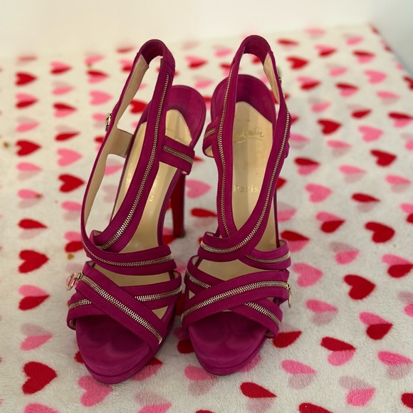 Christian Louboutin Pink Suede Rodita Zipper Detail
Platform Heel Sandals - 39.5 - Picture 4 of 7
